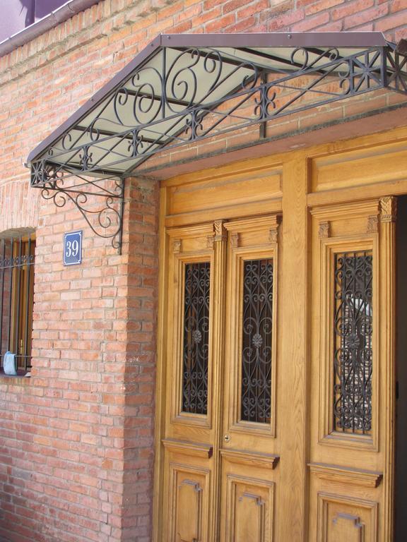 Apartment In The Heart Of Old Тбілісі Екстер'єр фото